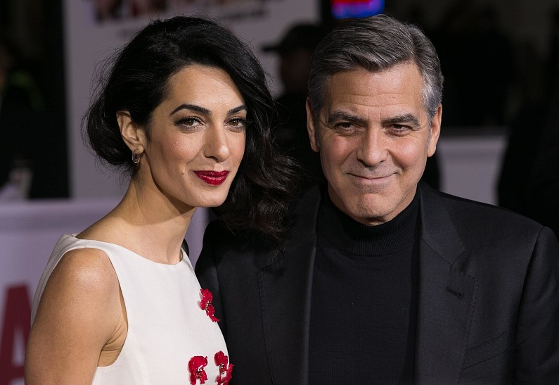 Джордж и Амаль Клуни совершили первое путешествие после рождения близнецов