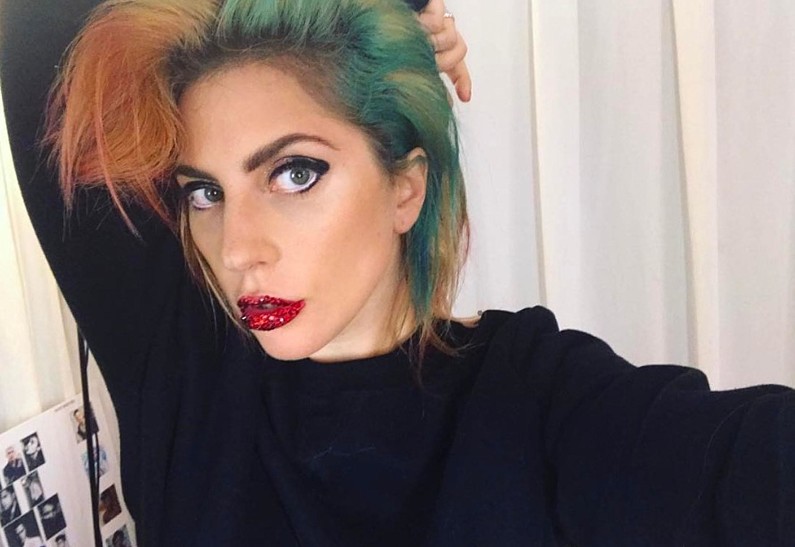 Фото: как выглядят женщины в семье Леди Гага