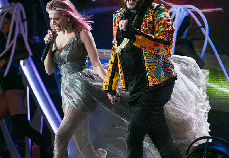 «Новая волна». День пятый: Вера Брежнева, Тимати и другие звезды в трибьют-шоу Филиппа Киркорова