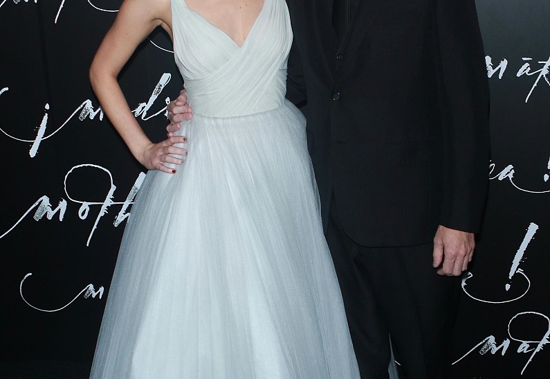 Вместе: Дженнифер Лоуренс и Даррен Аронофски на мировой премьере фильма «Мама!»