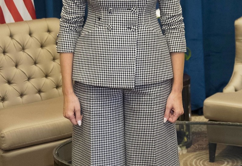 Мелания Трамп впервые появилась на публике после скандала