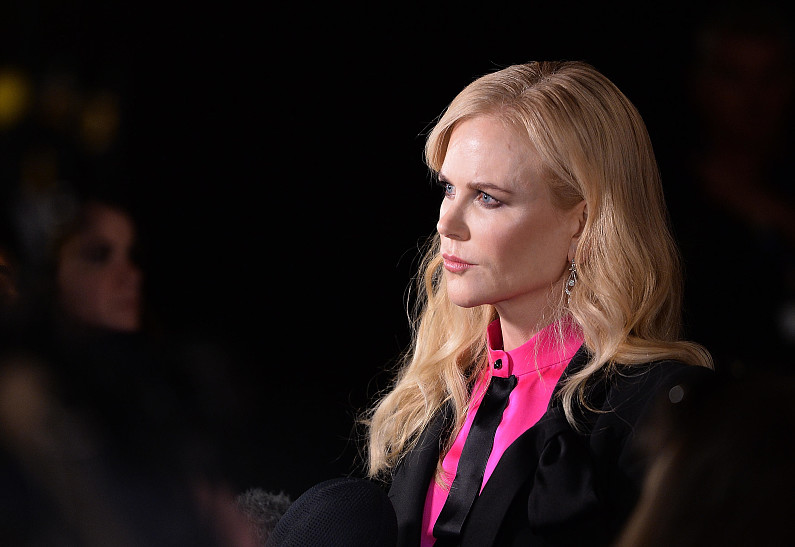 Постройневшая Николь Кидман в элегантном костюме произвела фурор на кинопремьере