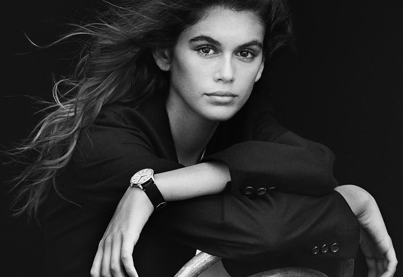 Как из сказки: Кайя Гербер продемонстрировала необычный макияж