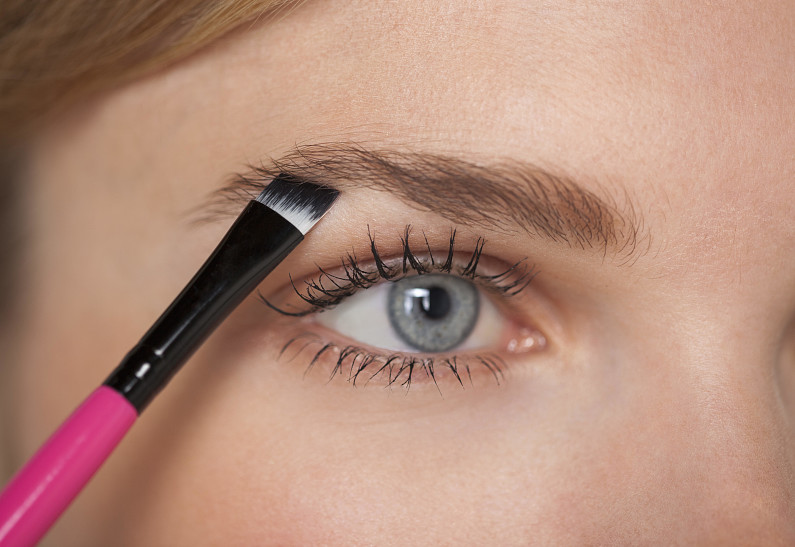 Новинки осени: 11 лучших средств для бровей