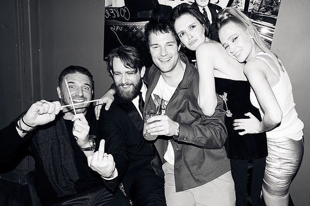 Танцы, улыбки и торт: день рождения Паулины Андреевой в фотографиях