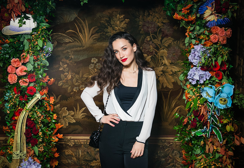 Виктория Дайнеко, Влад Лисовец и другие звезды на презентации парфюмерного бренда