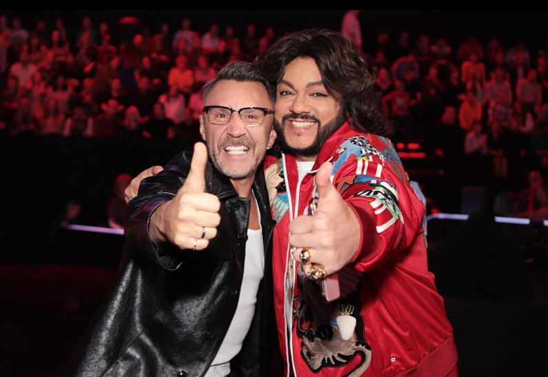 Филипп Киркоров выступил на шоу «Голос» в команде Сергея Шнурова