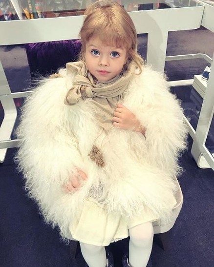 Трехлетняя дочь Лены Перминовой занимается на пилоне