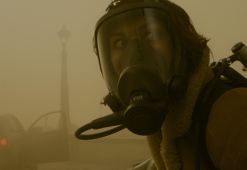 Ольга Куриленко в дублированном трейлере триллера «Дыши во мгле»