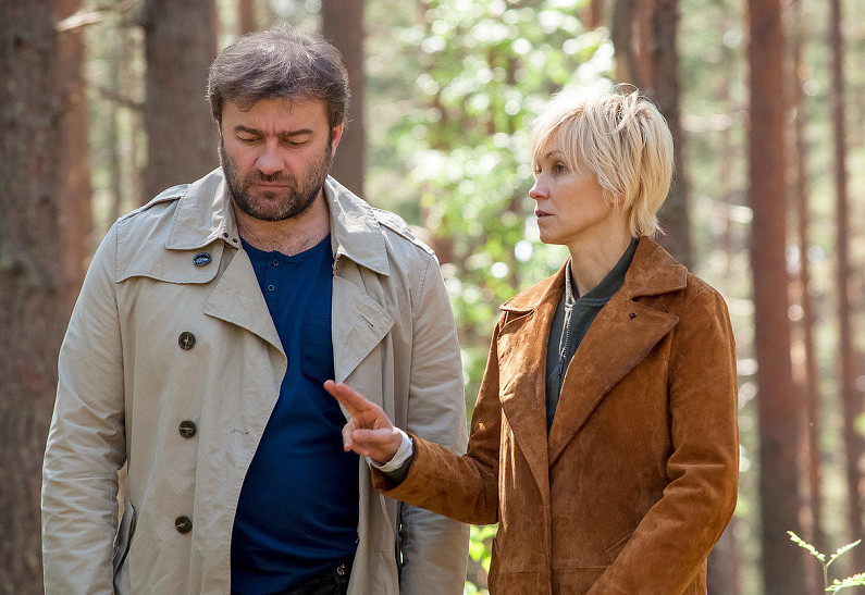 Появились кадры сериала «Мост» с Михаилом Пореченковым и Ингеборгой Дапкунайте