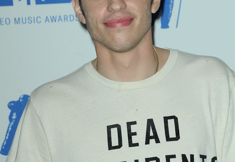 Пит Дэвидсон подогрел слухи о романе с Арианой Гранде новой фотографией