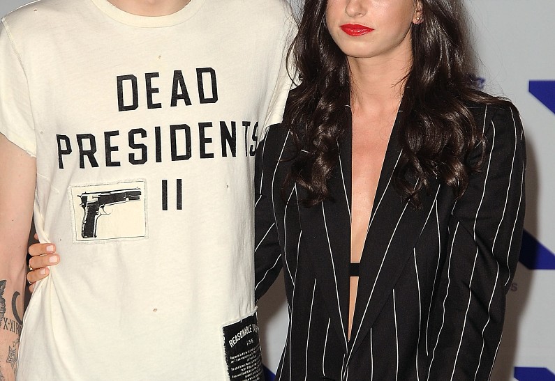 Бывшая девушка Пита Дэвидсона отреагировала на его помолвку