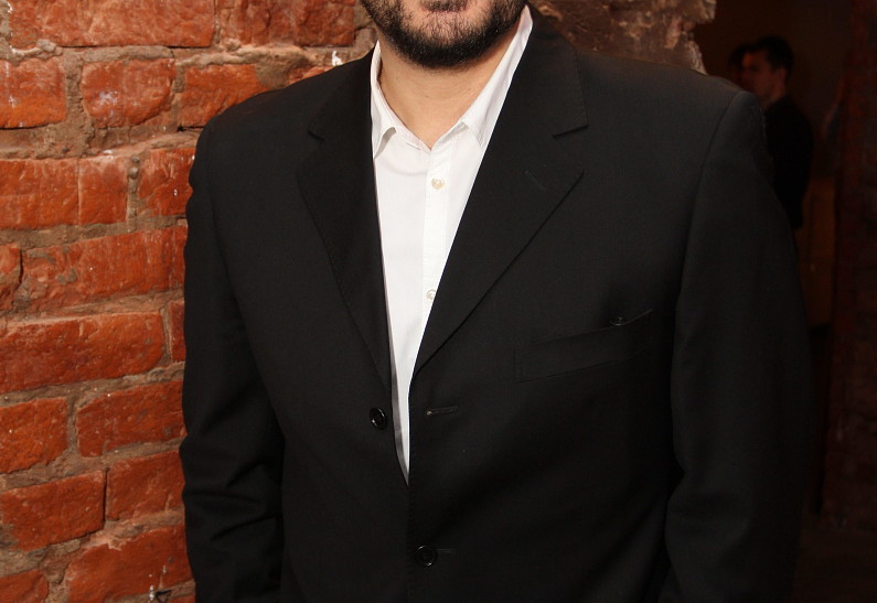 Кириллу Серебренникову вновь продлили домашний арест