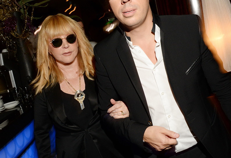 «Алла выглядит моложе, чем Максим»: в сети обсуждают селфи Пугачевой и Галкина