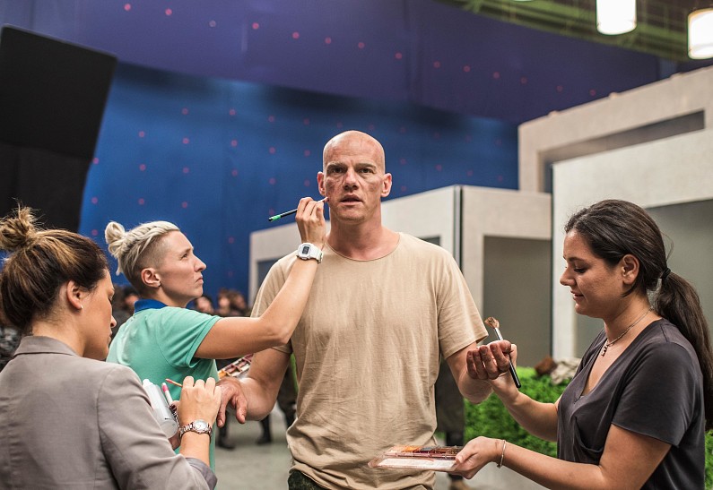 Елена Подкаминская и Юрий Колокольников на первых кадрах со съемок антиутопии «Мы»