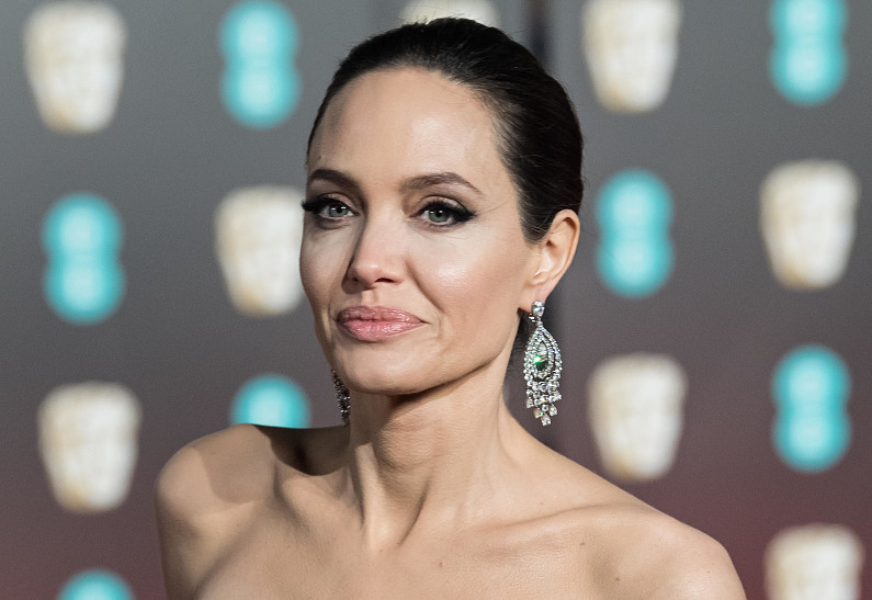 Анджелина Джоли не пригласила Брэда Питта на день рождения дочери