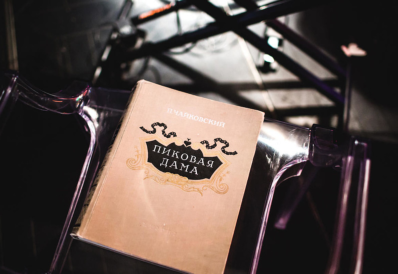 Первая в мире опера-променад «Пиковая дама» продлена на третий сезон