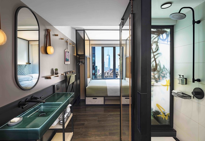 В Нью-Йорке открылся новый дизайнерский отель Moxy East Village