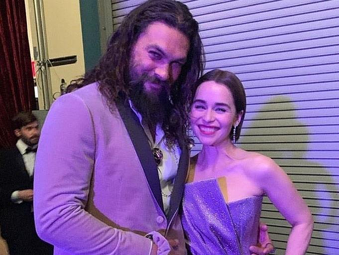 Эмилия Кларк рассказала, как снималась с Джейсоном Момоа в постельных сценах