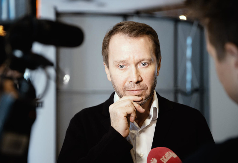 Евгений Миронов, Ирина Хакамада и другие на премьере спектакля о расстреле царской семьи