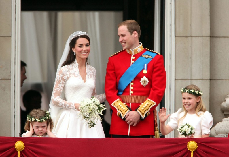 Кто первым узнал о свадьбе Кейт Миддлтон и принца Уильяма (спойлер: не королева!)