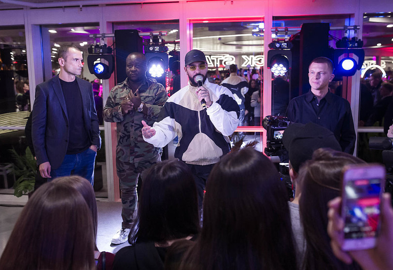 Тимати, Мот, Клава Кока, Natan, Миша Марвин и другие на открытии Black Star Fitness