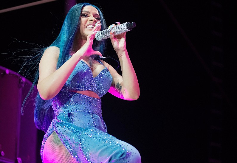 Карди Би удалила свою страницу в Инстаграме