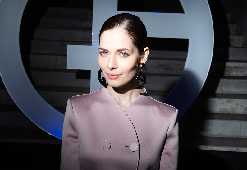 Бьюти-образ: Юлия Снигирь на показе Giorgio Armani
