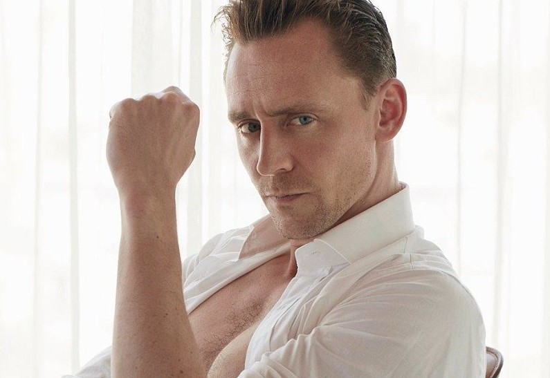 Том Хиддлстон снялся в китайской рекламе витаминов