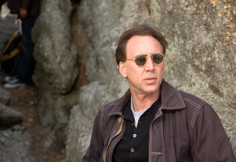 Николас Кейдж отметил развод в караоке