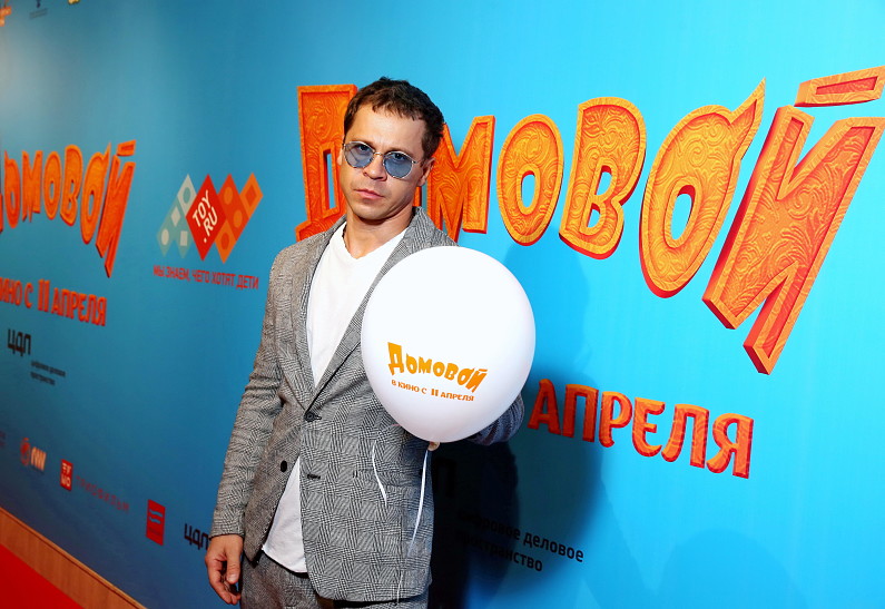 Павел Деревянко, Екатерина Гусева и другие артисты представили в Москве фильм «Домовой»