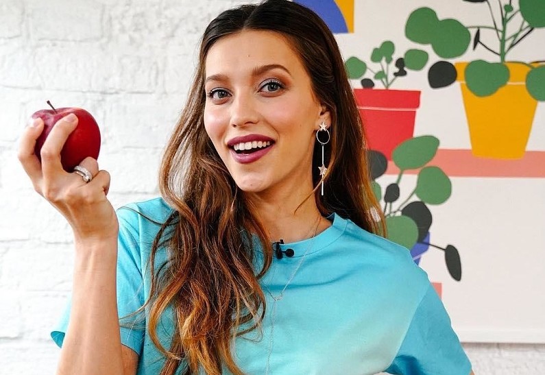 Регина Тодоренко рассказала, как Влад Топалов сделал ей предложение