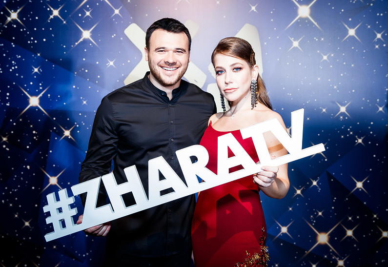 ЖАРА в Дубае: EMIN, Лепс, Maruv - на сцене, Татьяна Навка - в зале, Юлия Барановская - ведущая. Как прошел фестиваль?