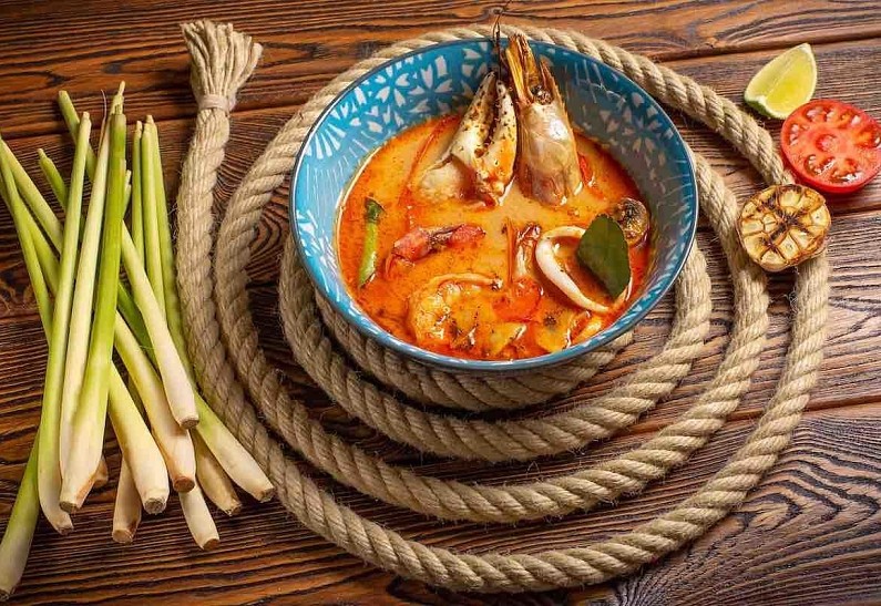 Крабы и не только: обновленное меню и бизнес-ланчи в ресторане Crabber