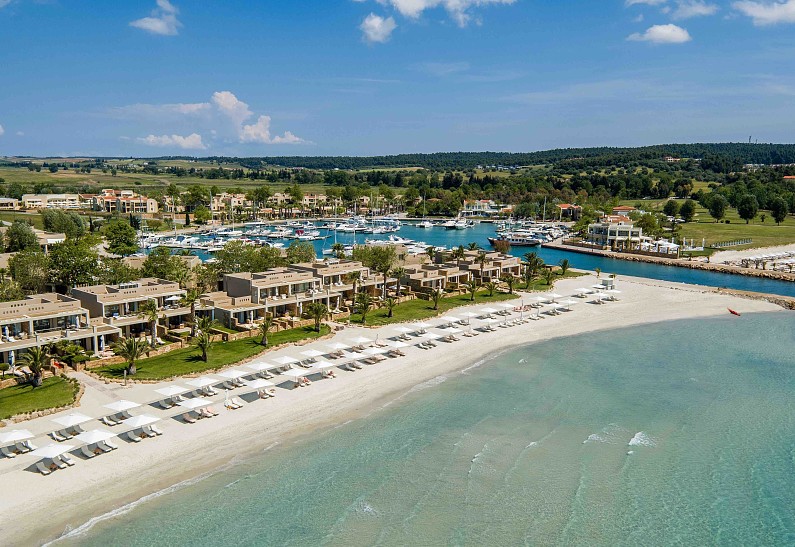 Летим на каникулы: семейное путешествие в греческий комплекс Sani Resort