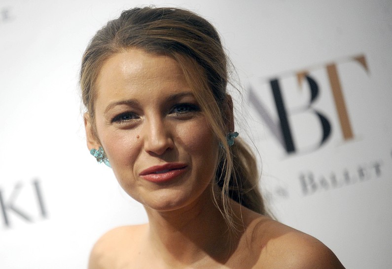 Тест: угадай звезду по улыбке