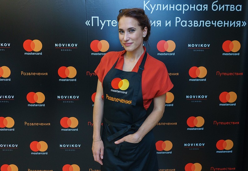 Mastercard и Novikov School провели летний кулинарный батл lifestyle-блогеров