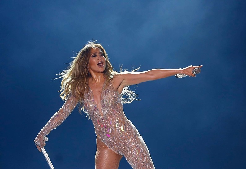 Дженнифер Лопес опубликовала видео с концерта в Санкт-Петербурге