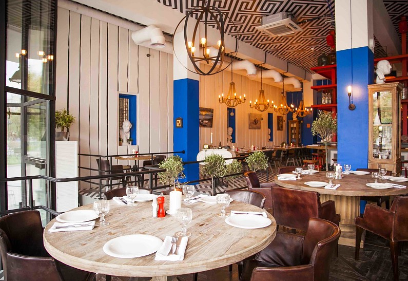 Ресторан Molon Lave устраивает серию греческих вечеринок в честь пятилетия