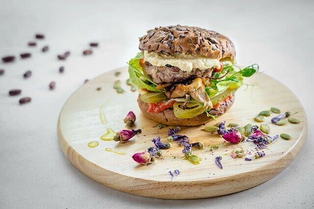 Корнер «Vegaнутые» открылся на первом этаже Центрального рынка на Трубной