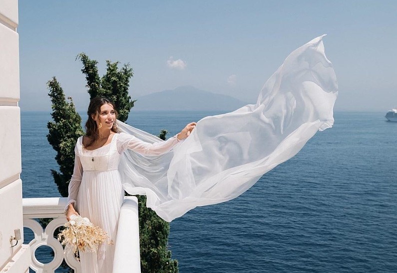 Регина Тодоренко опубликовала новые свадебные снимки