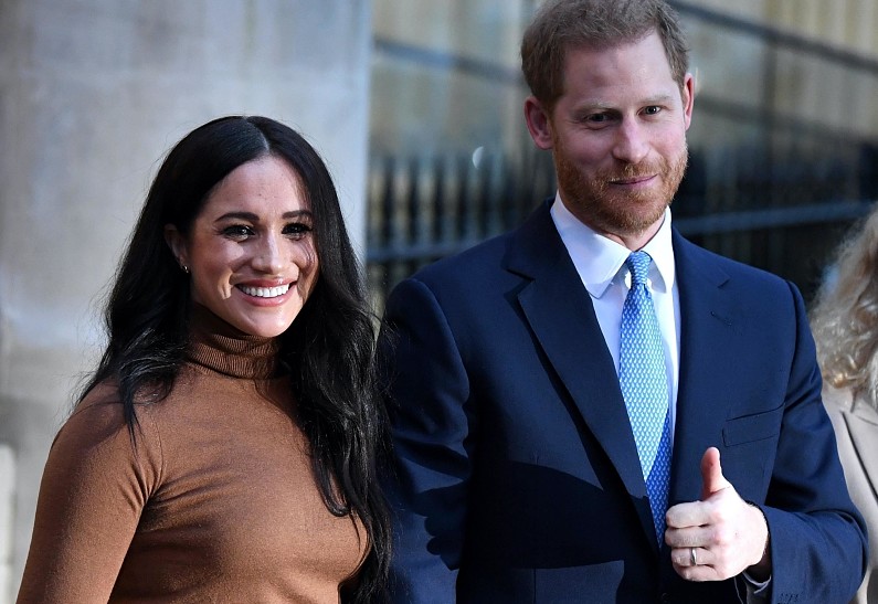 Принц Гарри и Меган Маркл складывают с себя королевские полномочия