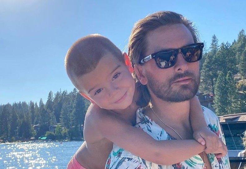 Скотт Дисик показал новую прическу 5-летнего сына Рейна. Это ирокез!