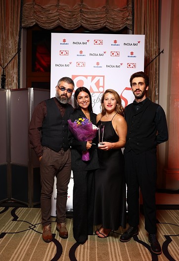 Команда сериала Чики, актрисы Ирина Носова (костюм Paola Ray, украшения Chopard), Варвара Шмыкова