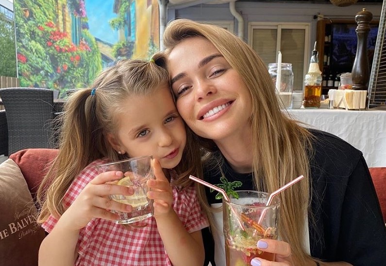 Анна Хилькевич призналась, что недовольна воспитанием старшей дочери