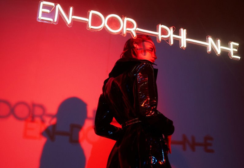 Концентрат моды, музыки и театра в ARTPLAY: Театральный экспириенс ENDORPHINE