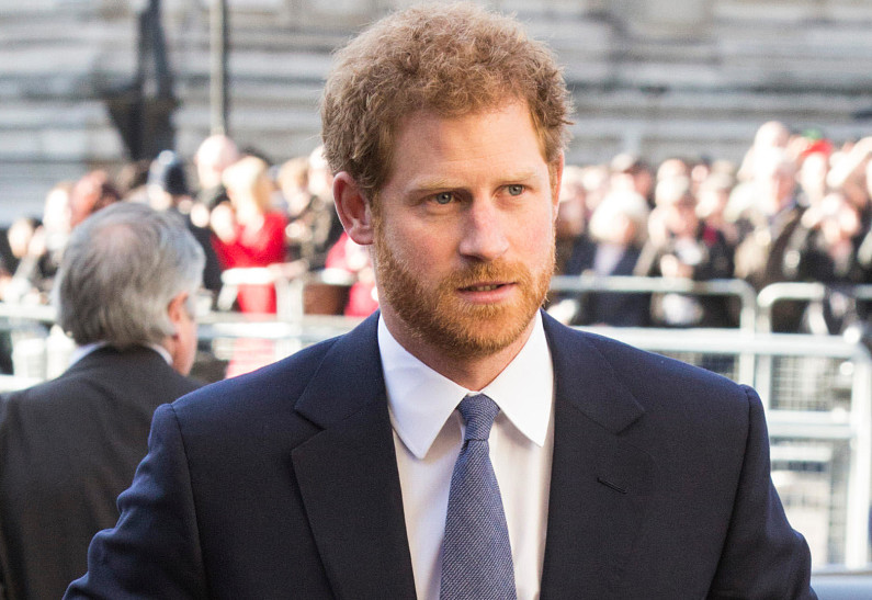 Принц Гарри обратился к британцам с вдохновляющей речью. Новое видео!