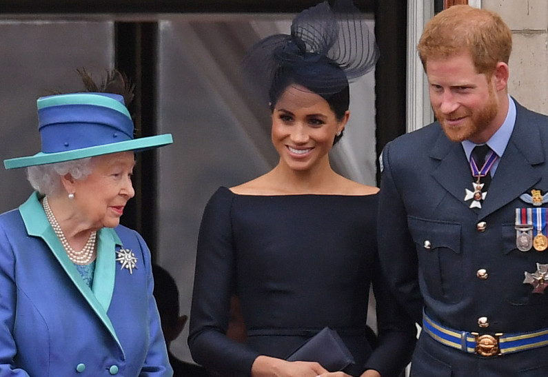 Елизавета II втайне планировала отослать принца Гарри и Меган Маркл в Африку. И вот почему!