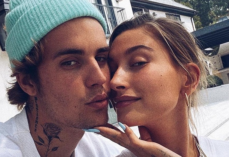 Хейли Бибер призналась, что сильно стеснялась Джастина на публике. И вот почему