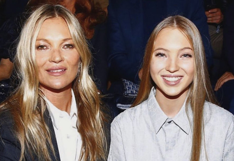 18-летняя дочь Кейт Мосс впервые вышла на подиум. Фото!